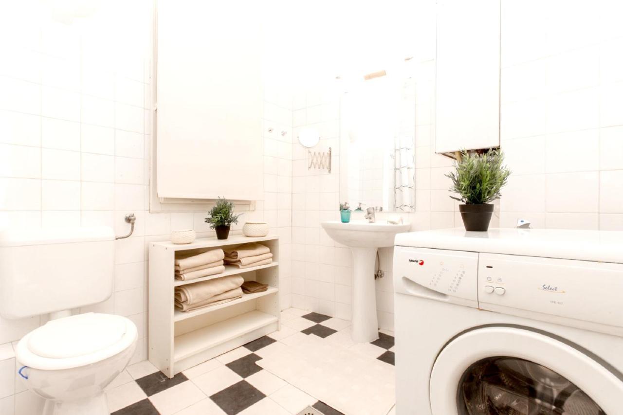 Apartament Spacious In Centre With Fireplace *